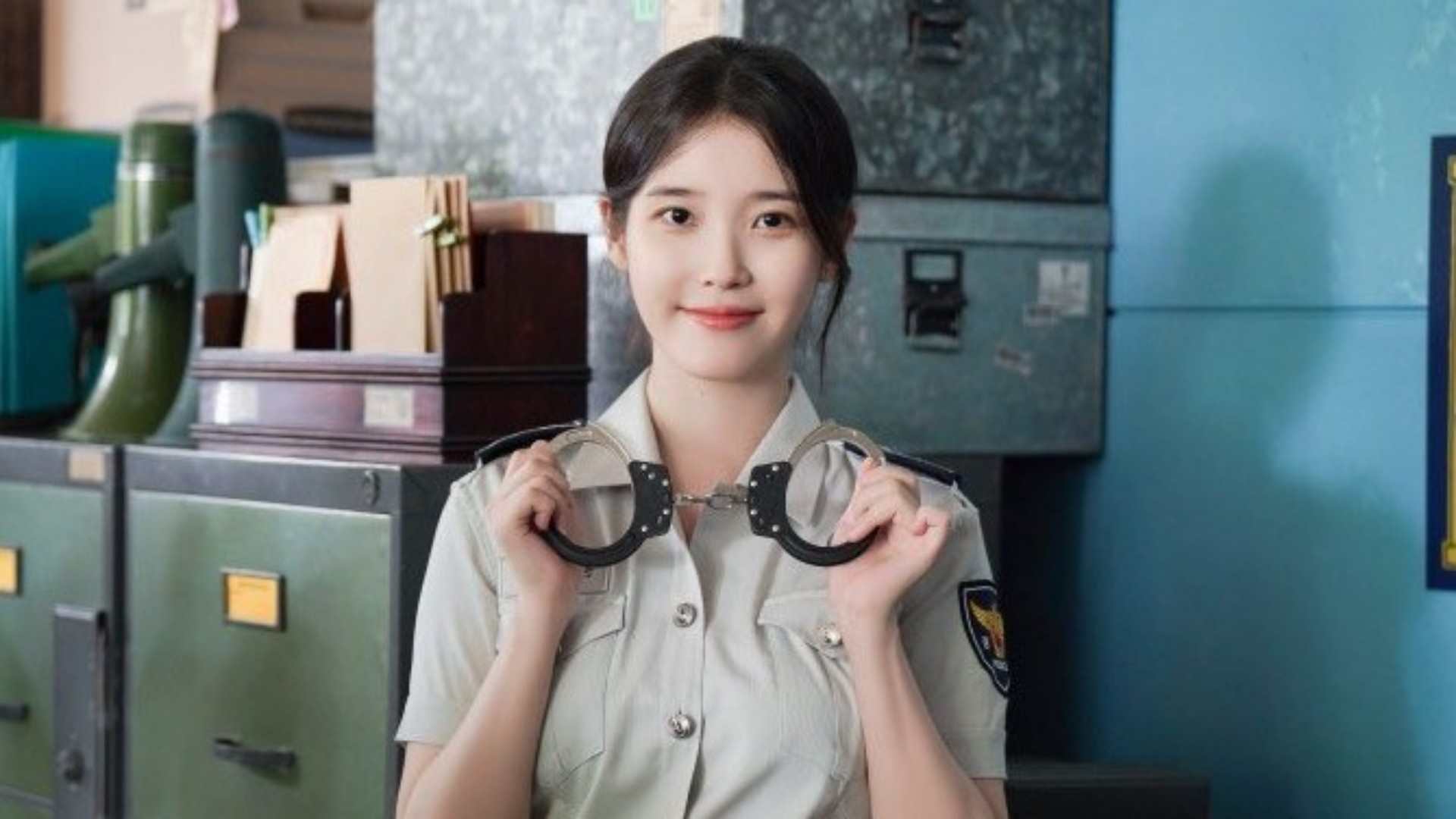 Lee (1).jpg